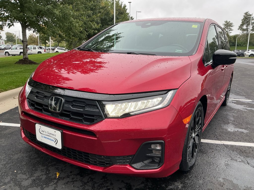 Used 2025 Honda Odyssey Sport-L image 3