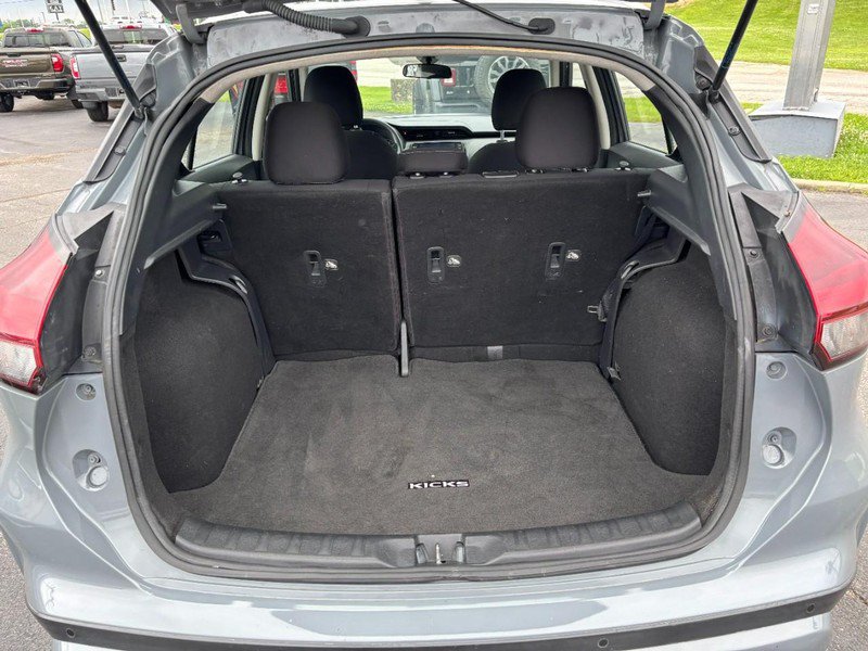 Used 2022 Nissan Kicks SV FWD image 7