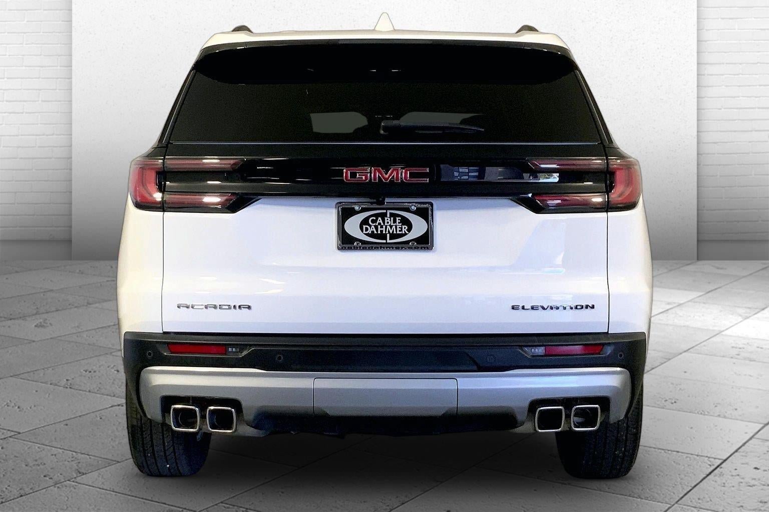 Used 2025 GMC Acadia Elevation FWD image 3