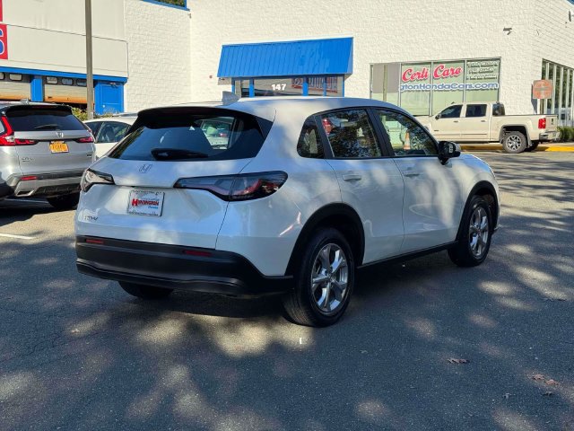 Used 2023 Honda HR-V LX image 8