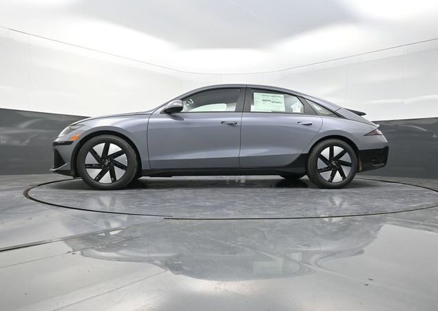 New 2025 Hyundai Ioniq 6 SE RWD image 32