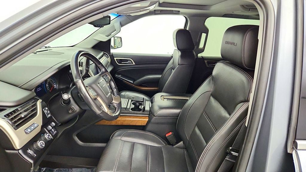 Used 2019 GMC Yukon Denali w/ Open Road Package AWD/4WD image 12