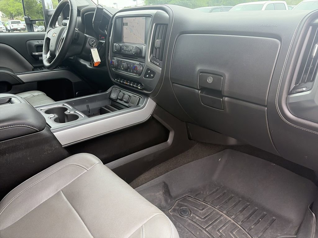 Used 2015 Chevrolet Silverado 2500 LTZ w/ Duramax Plus Package AWD/4WD image 33