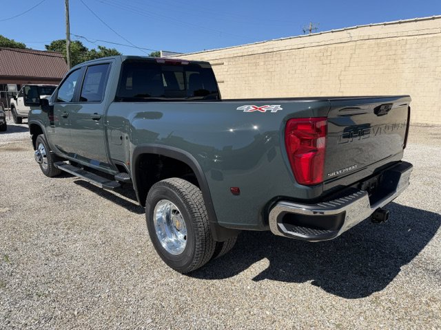 New 2026 Chevrolet Silverado 3500 LT w/ All Star Edition AWD/4WD image 3