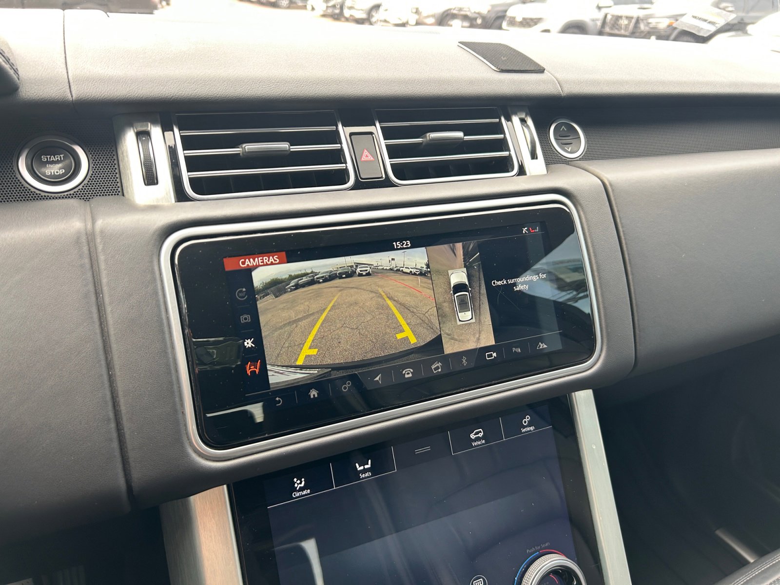 Used 2019 Land Rover Range Rover HSE image 15