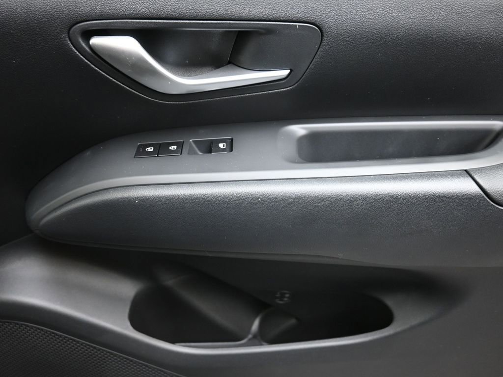 New 2026 Hyundai Tucson Blue SE image 11