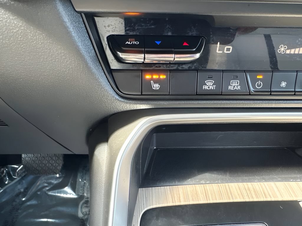 Used 2024 MAZDA CX-90 Plug-In Hybrid w/ Preferred AWD/4WD image 21