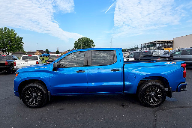 Used 2022 Chevrolet Silverado 1500 Custom AWD/4WD image 4