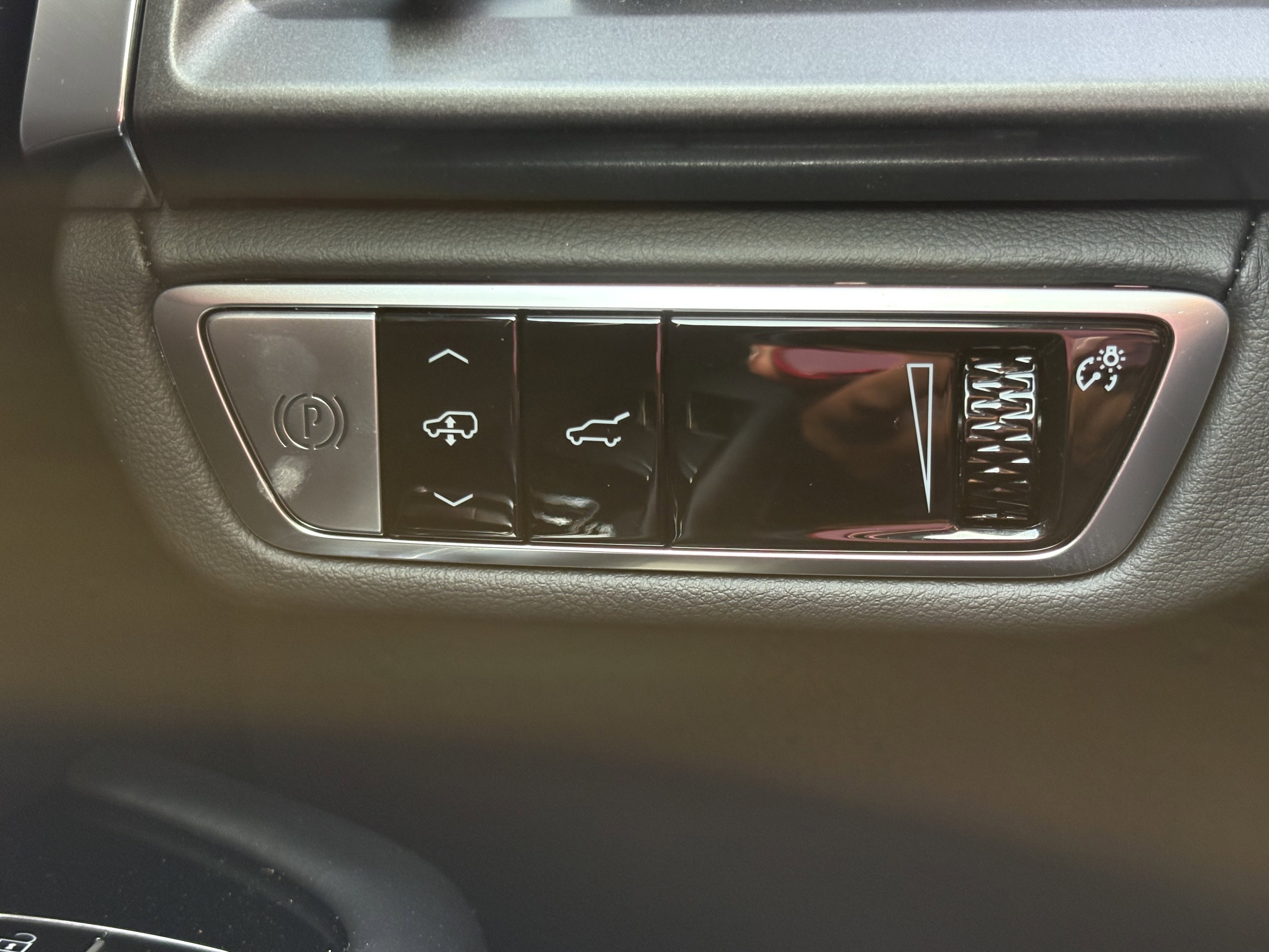 New 2026 Cadillac Vistiq Platinum image 33