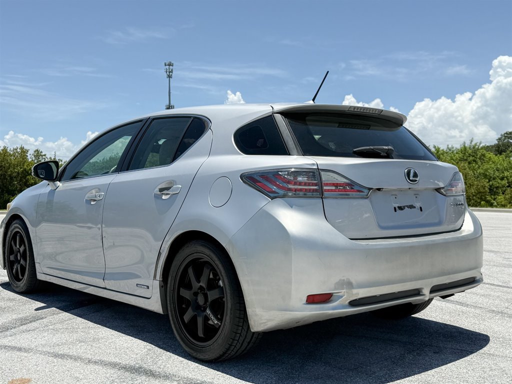Used 2012 Lexus CT 200h Premium w/ Premium Audio Pkg image 16
