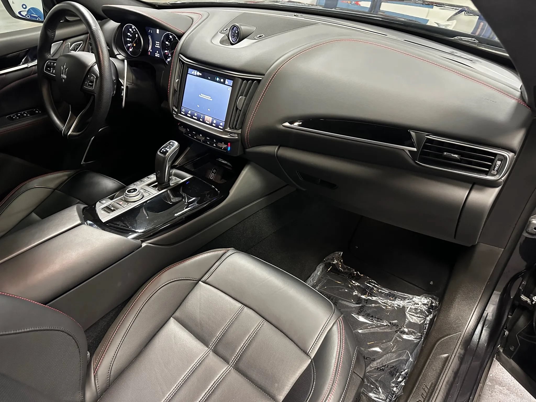 Used 2024 Maserati Levante GT Ultima AWD/4WD image 23