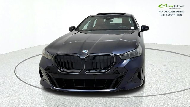 Used 2026 BMW 540i xDrive AWD/4WD image 3