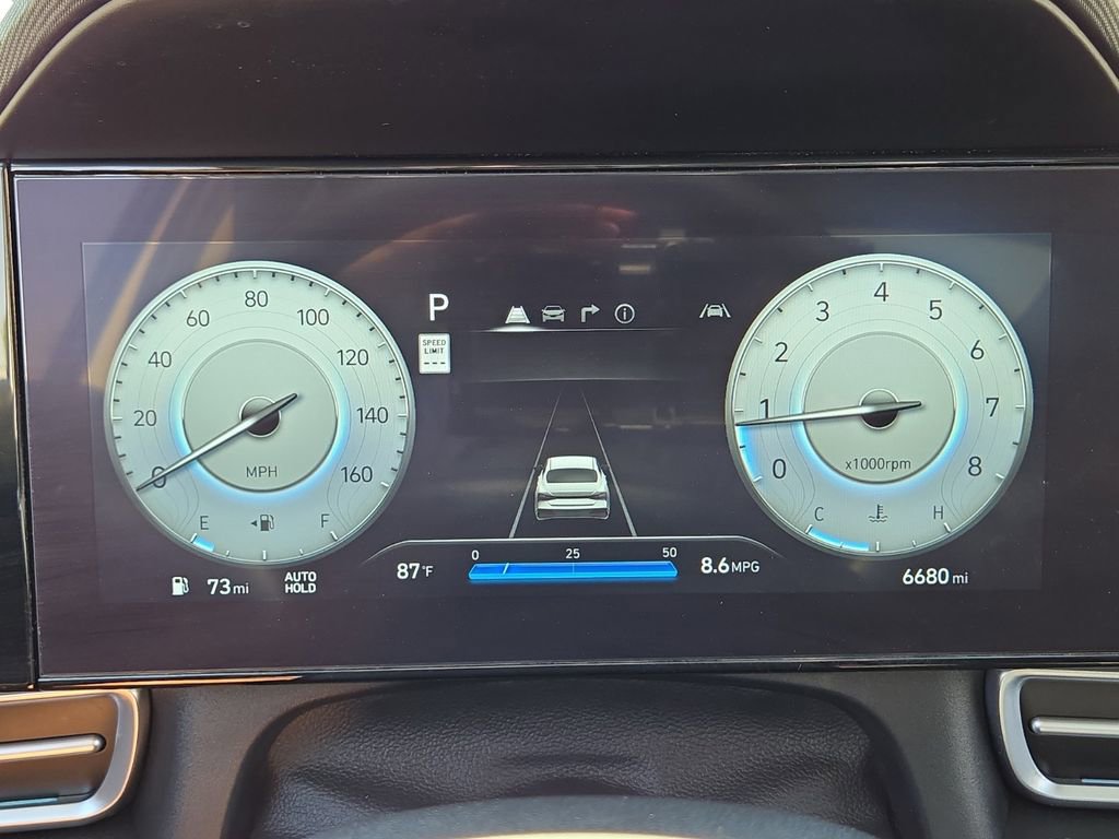Used 2025 Hyundai Elantra Limited FWD image 24