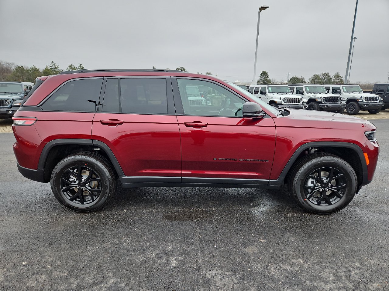New 2026 Jeep Grand Cherokee Altitude AWD/4WD image 8