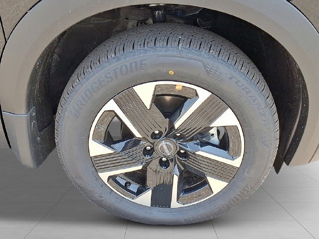 New 2027 Nissan Kicks SV AWD/4WD image 14