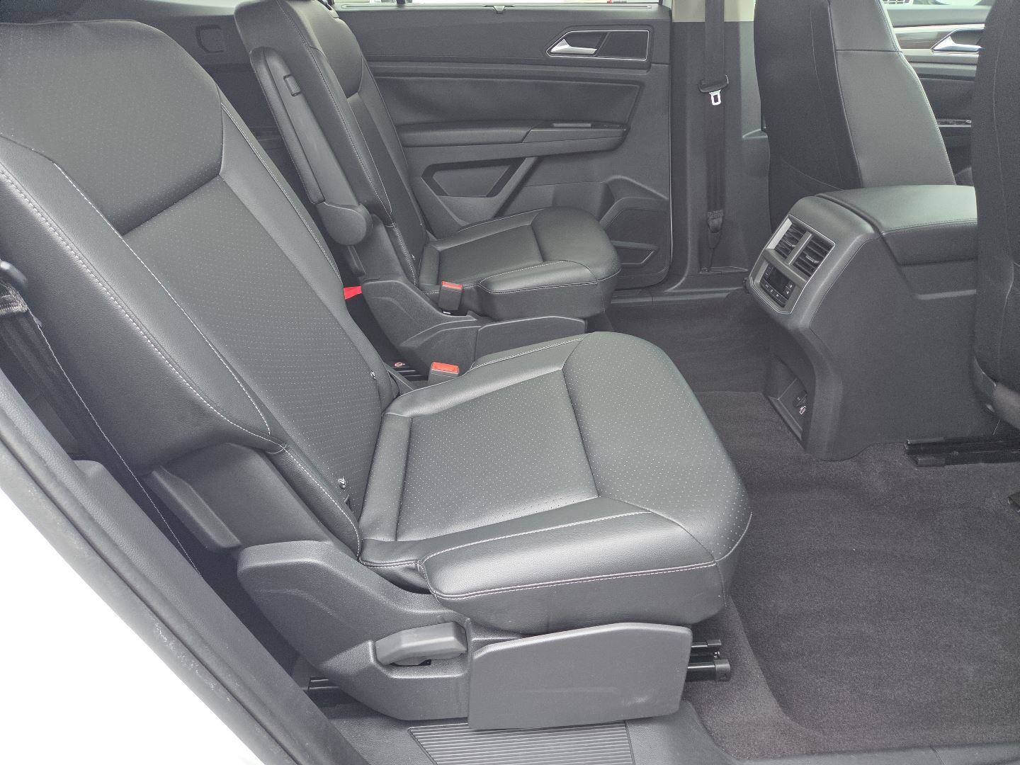 Used 2019 Volkswagen Atlas SE FWD image 18
