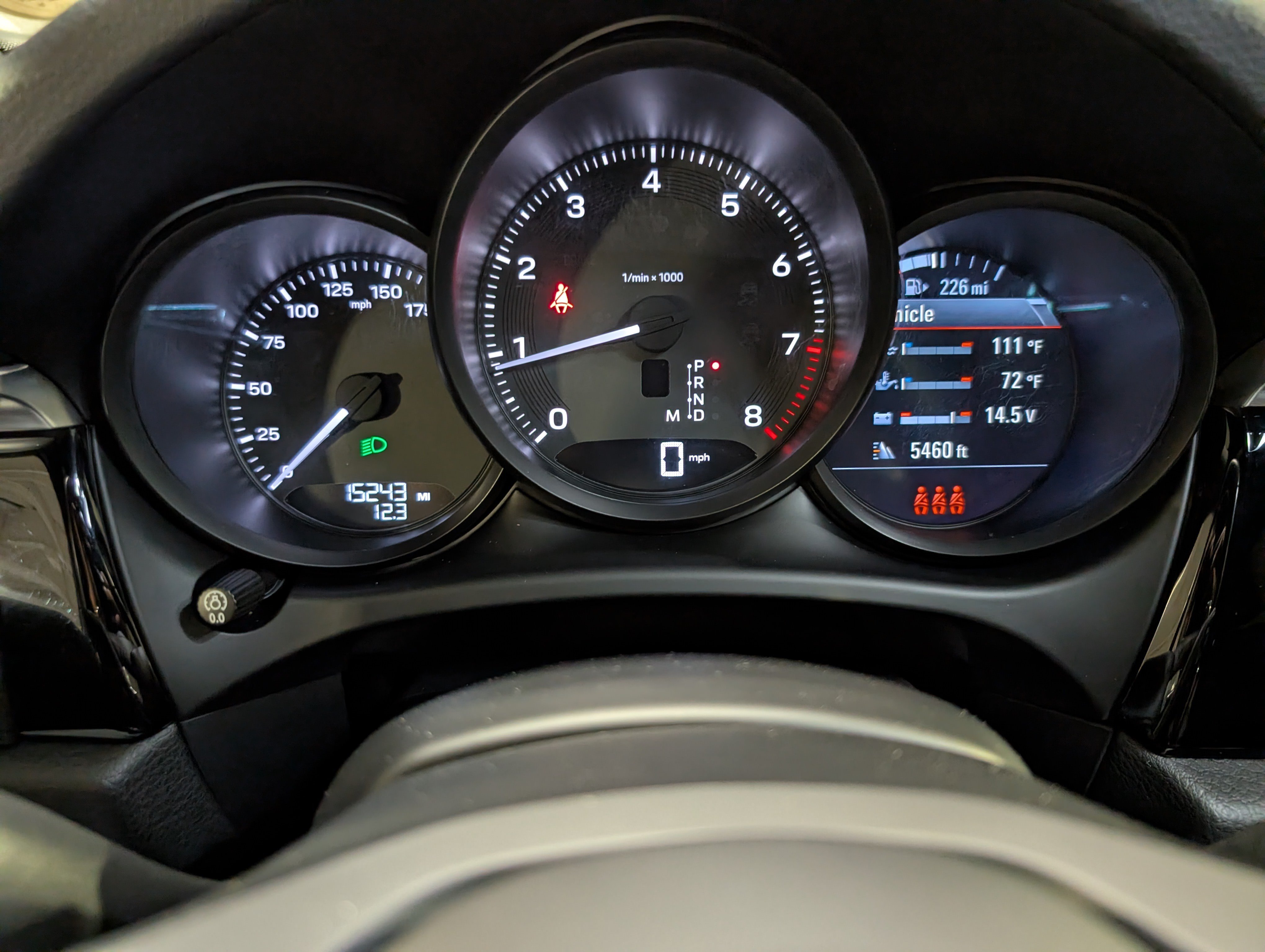 Certified 2023 Porsche Macan Turbo AWD/4WD image 30
