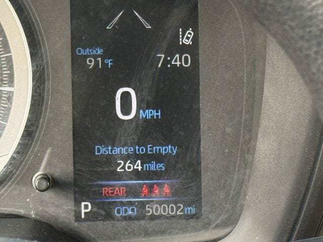 Used 2021 Toyota Corolla LE w/ Carpet Mat Package (TMS) FWD image 16