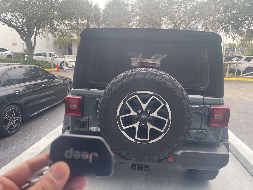 Used 2024 Jeep Wrangler Rubicon image 6