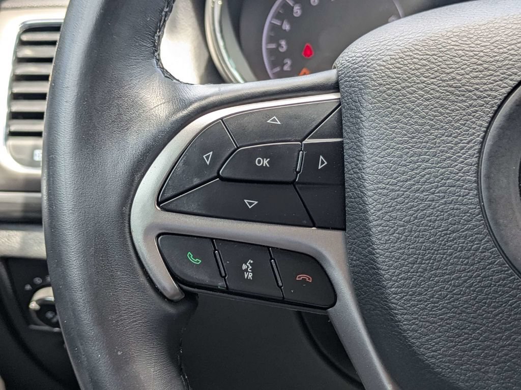 Used 2019 Jeep Grand Cherokee Altitude RWD image 25