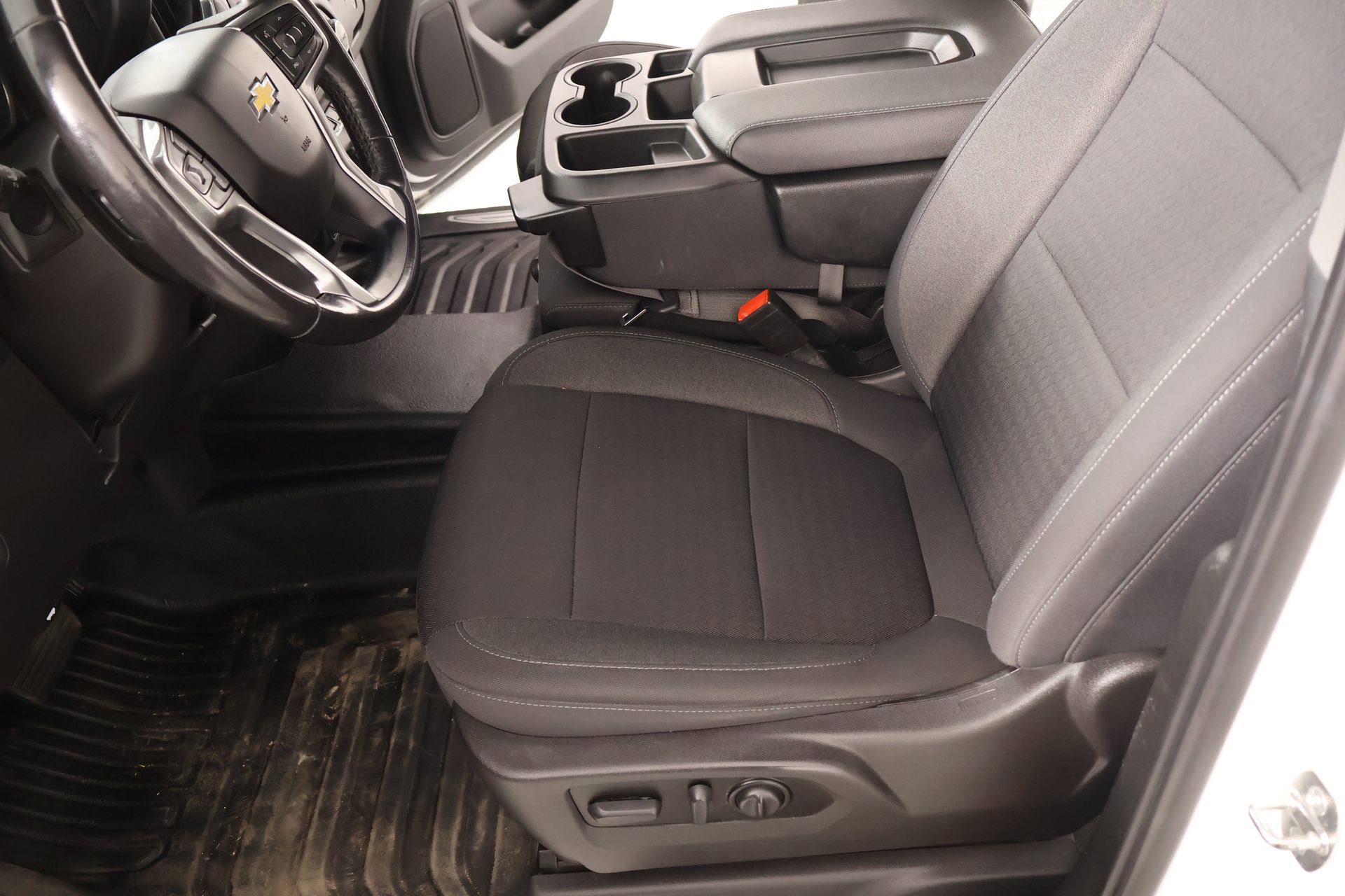 Used 2022 Chevrolet Silverado 1500 LT w/ Z71 Off-Road Package image 11