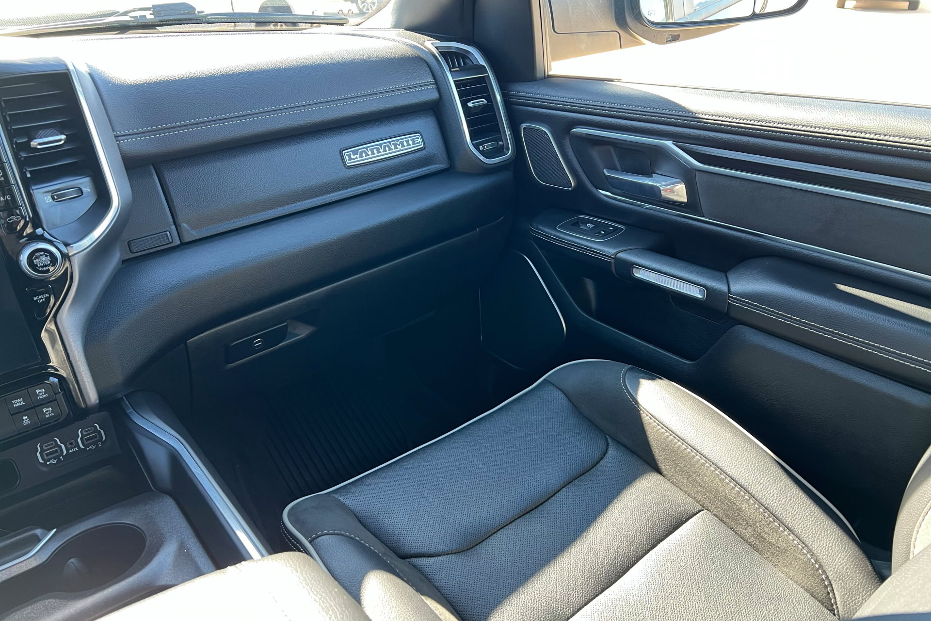 Certified 2023 RAM 1500 Laramie image 10