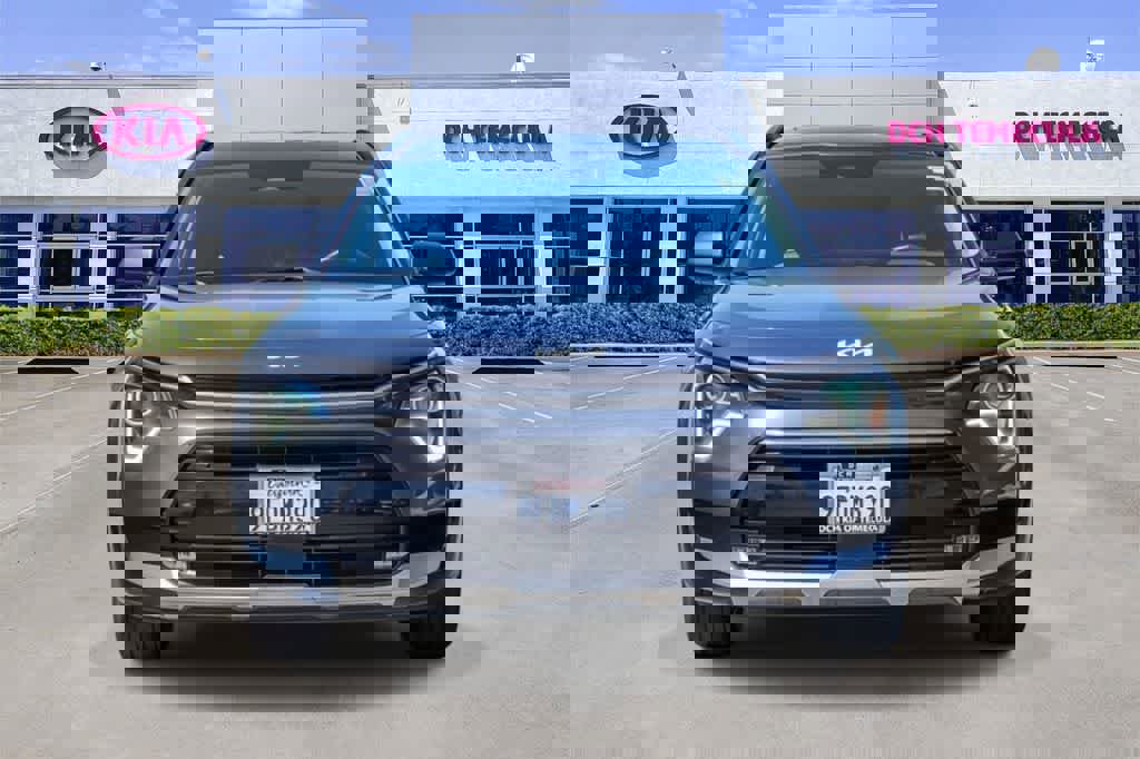 Certified 2023 Kia Niro EX Touring image 2