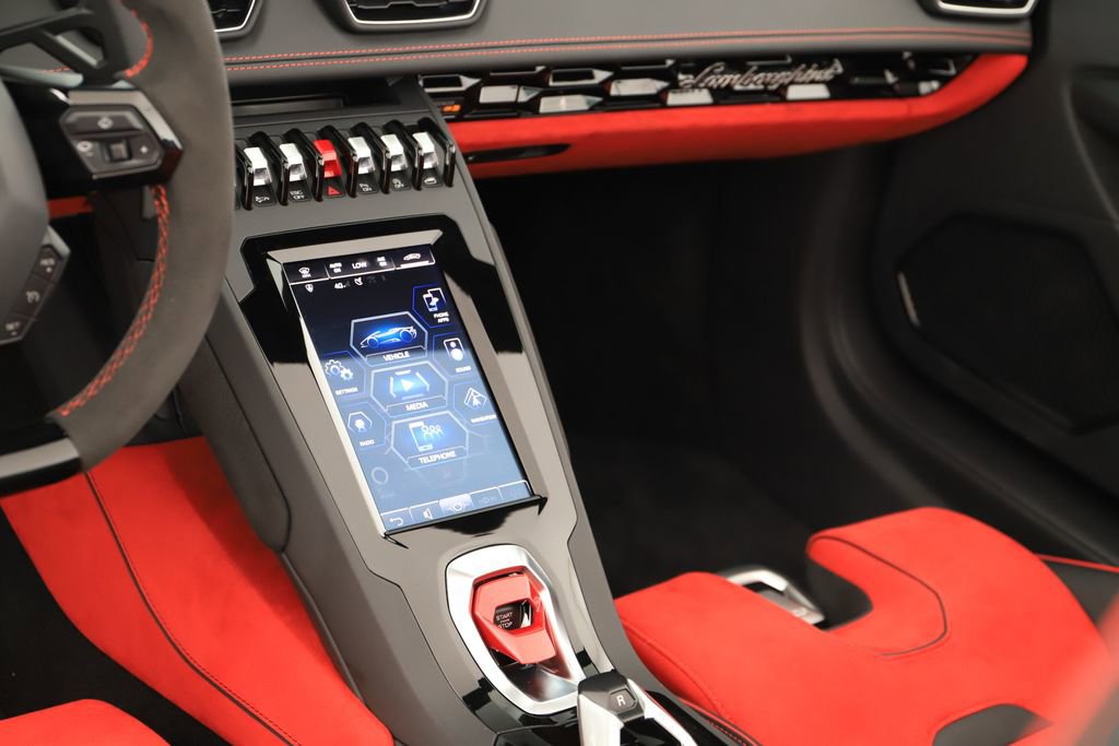 Used 2023 Lamborghini Huracan EVO RWD image 18