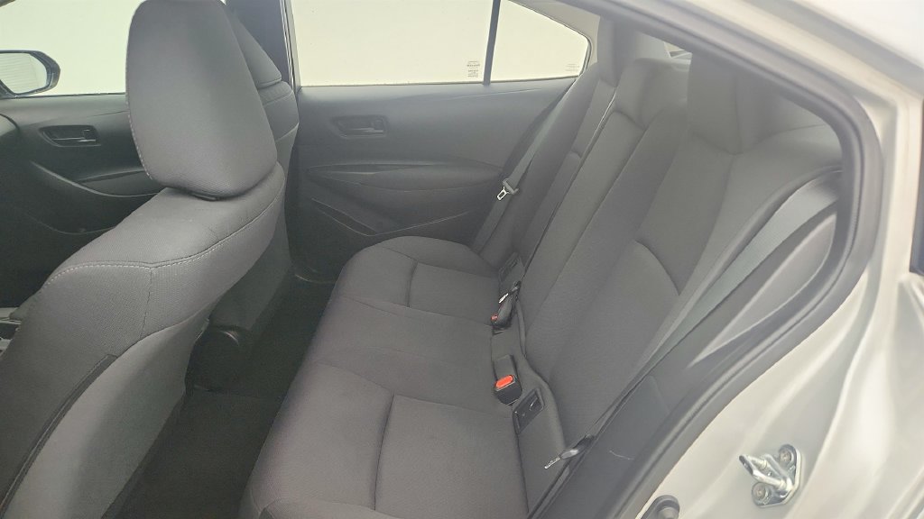 Used 2025 Toyota Corolla LE FWD image 20