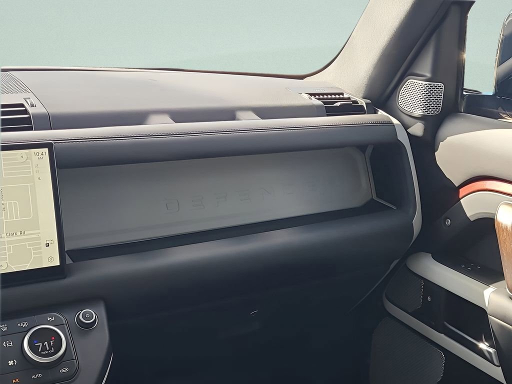 Used 2023 Land Rover Defender 130 First Edition image 23