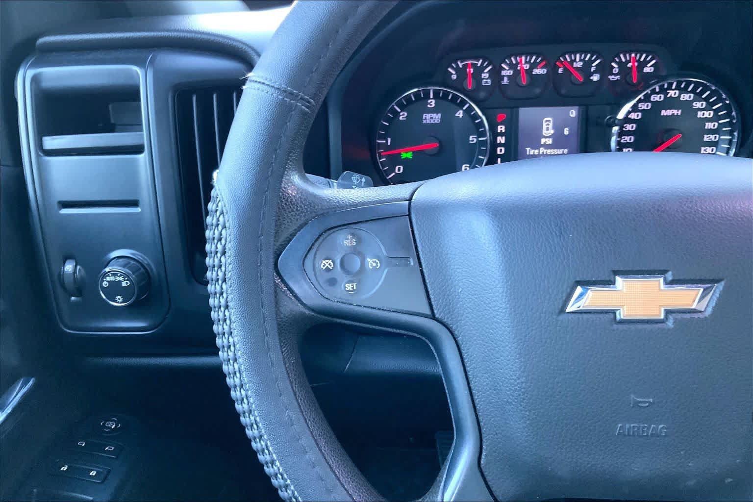 Used 2018 Chevrolet Silverado 1500 Custom w/ Custom Value Package RWD image 24