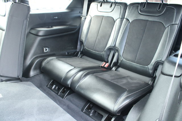 Used 2023 Jeep Grand Cherokee L Laredo RWD image 40