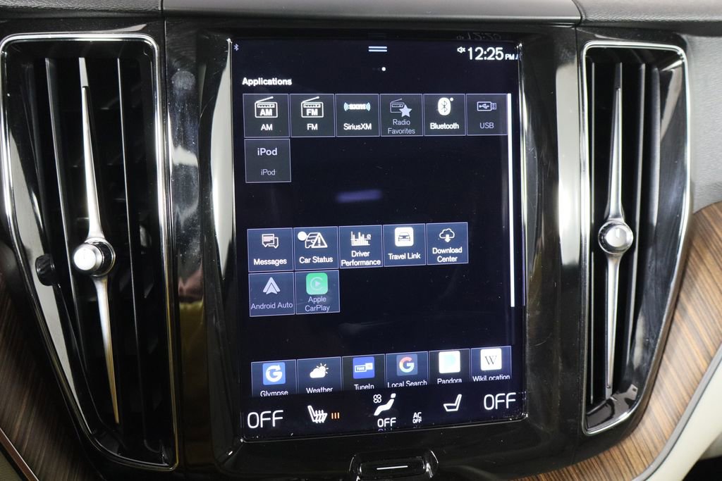 Used 2021 Volvo XC60 T5 Momentum w/ Premium Package image 41