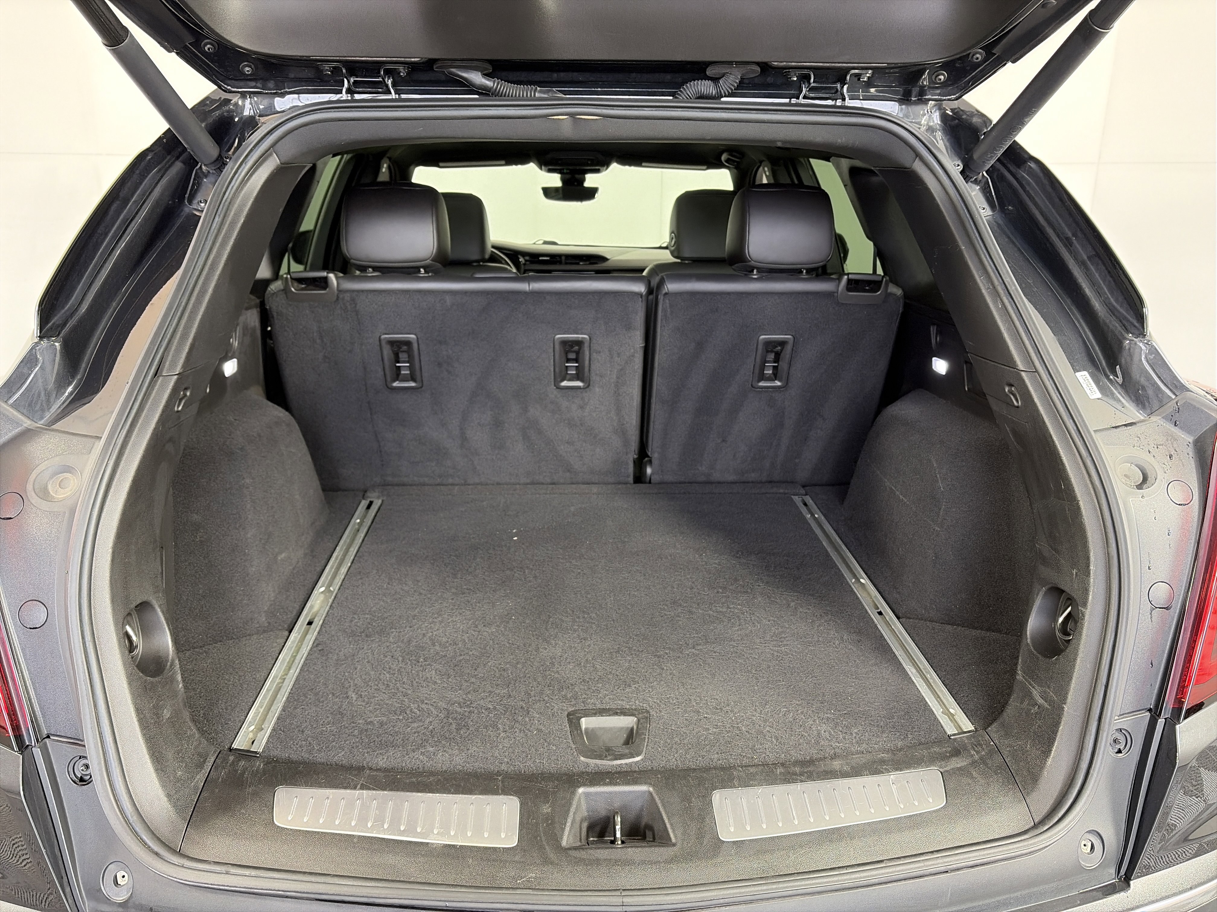 Used 2020 Cadillac XT5 Premium Luxury image 14