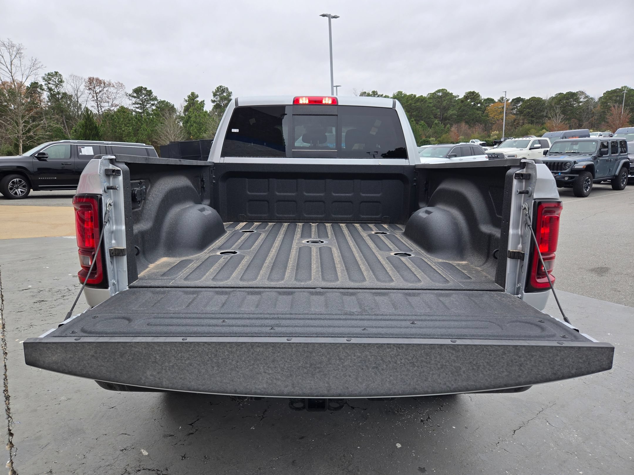 New 2026 RAM 2500 Tradesman AWD/4WD image 28