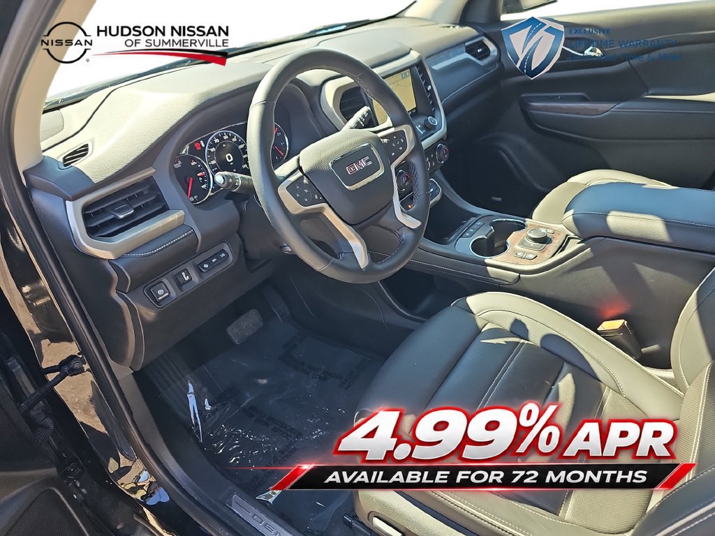 Used 2023 GMC Acadia Denali w/ Denali Ultimate Package FWD image 17