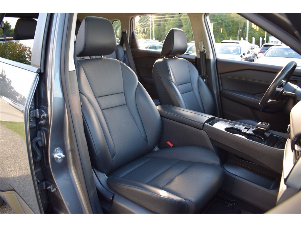 Used 2023 Nissan Rogue SV w/ SV Premium B Package image 13