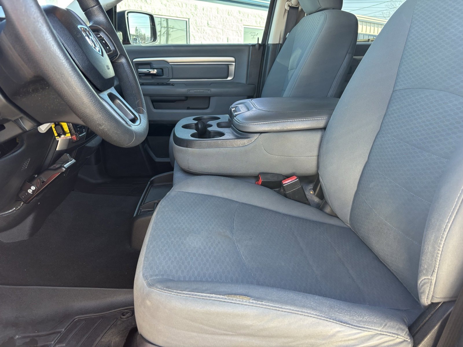 Used 2018 RAM 1500 Classic SLT image 18