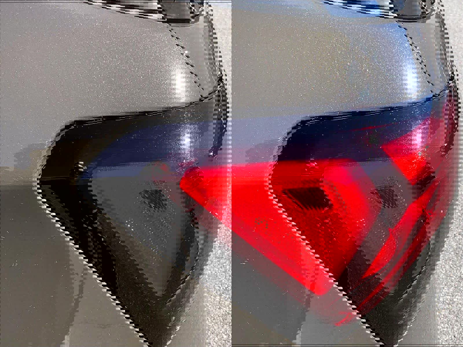 Used 2023 Chevrolet Equinox LT image 32