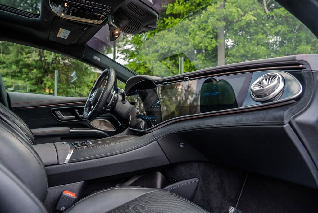 Used 2022 Mercedes-Benz EQS AMG 4MATIC image 20