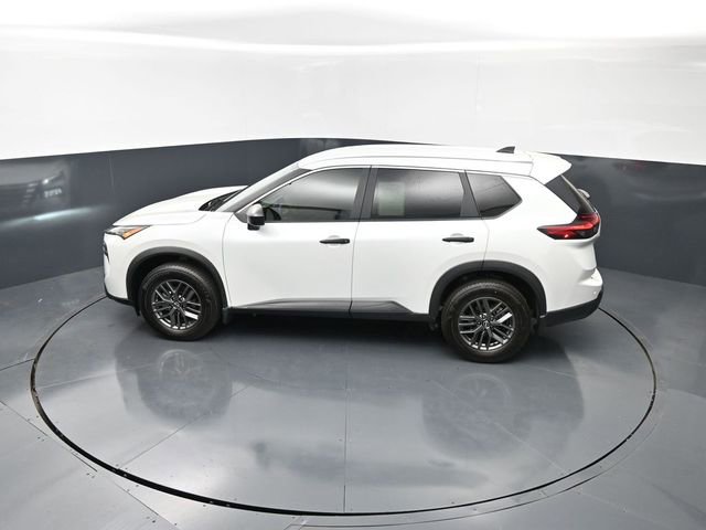 Used 2025 Nissan Rogue S FWD image 20