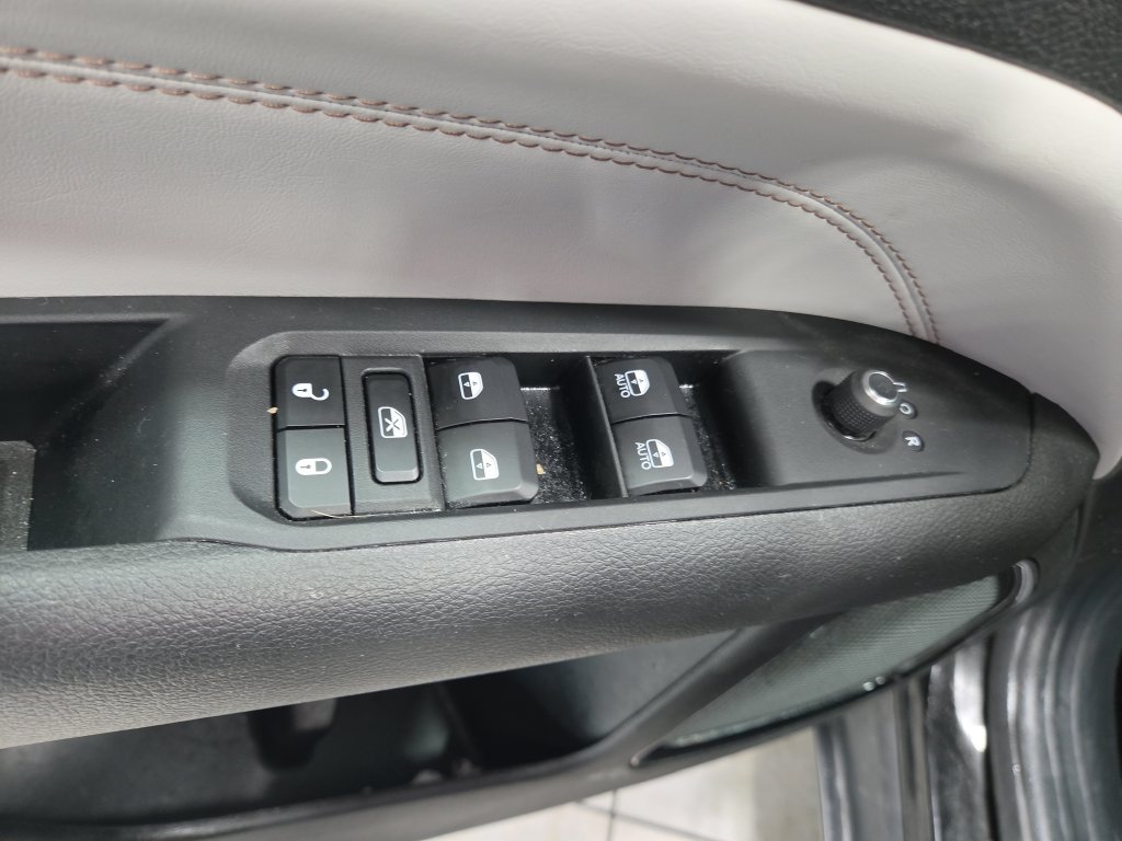 Used 2024 Jeep Compass Limited AWD/4WD image 24