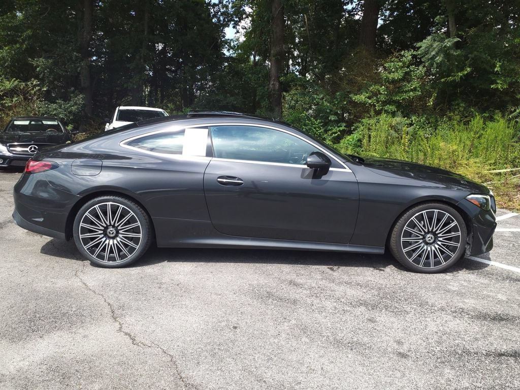 Certified 2025 Mercedes-Benz CLE 300 4MATIC Coupe image 8