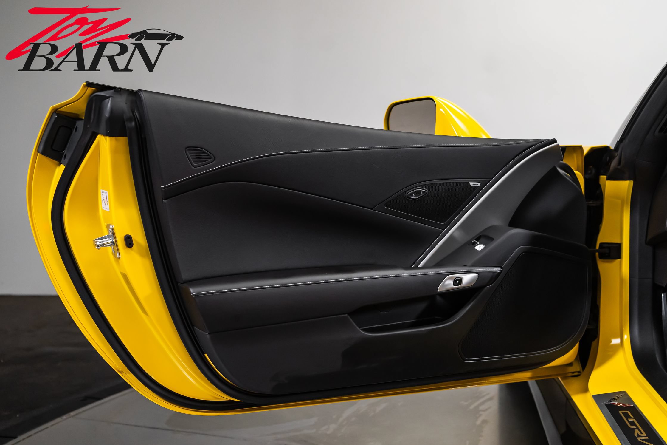 Used 2019 Chevrolet Corvette Grand Sport w/ Carbon Flash Badge Package RWD image 25