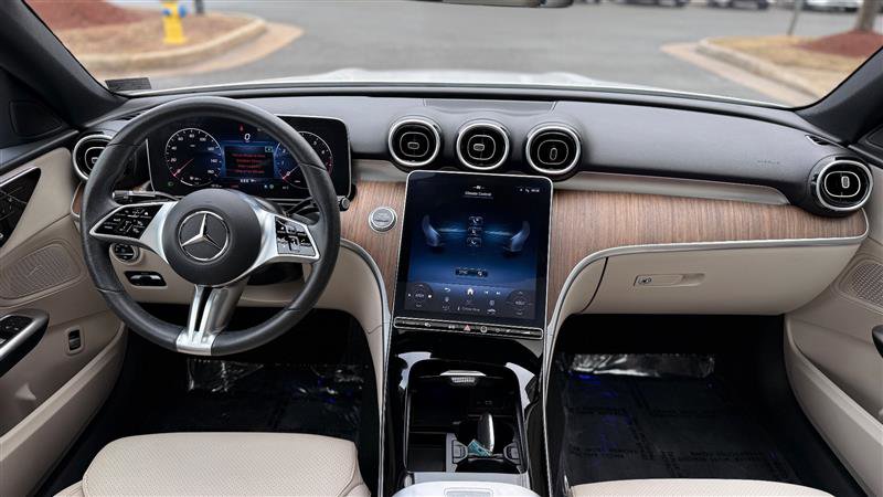 Used 2024 Mercedes-Benz C 300 Sedan image 19