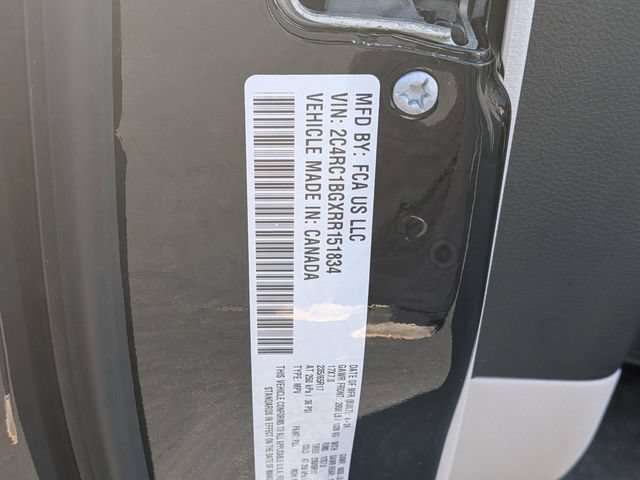 Used 2024 Chrysler Pacifica Touring-L FWD image 34