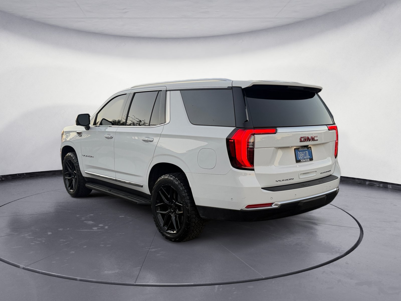Used 2026 GMC Yukon Elevation AWD/4WD image 4