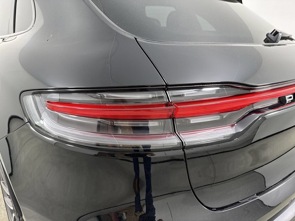 New 2026 Porsche Macan AWD/4WD image 17