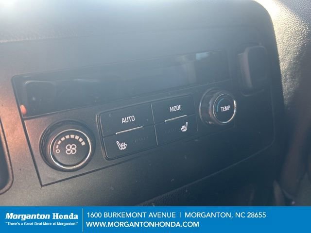 Used 2015 GMC Yukon XL SLT image 27