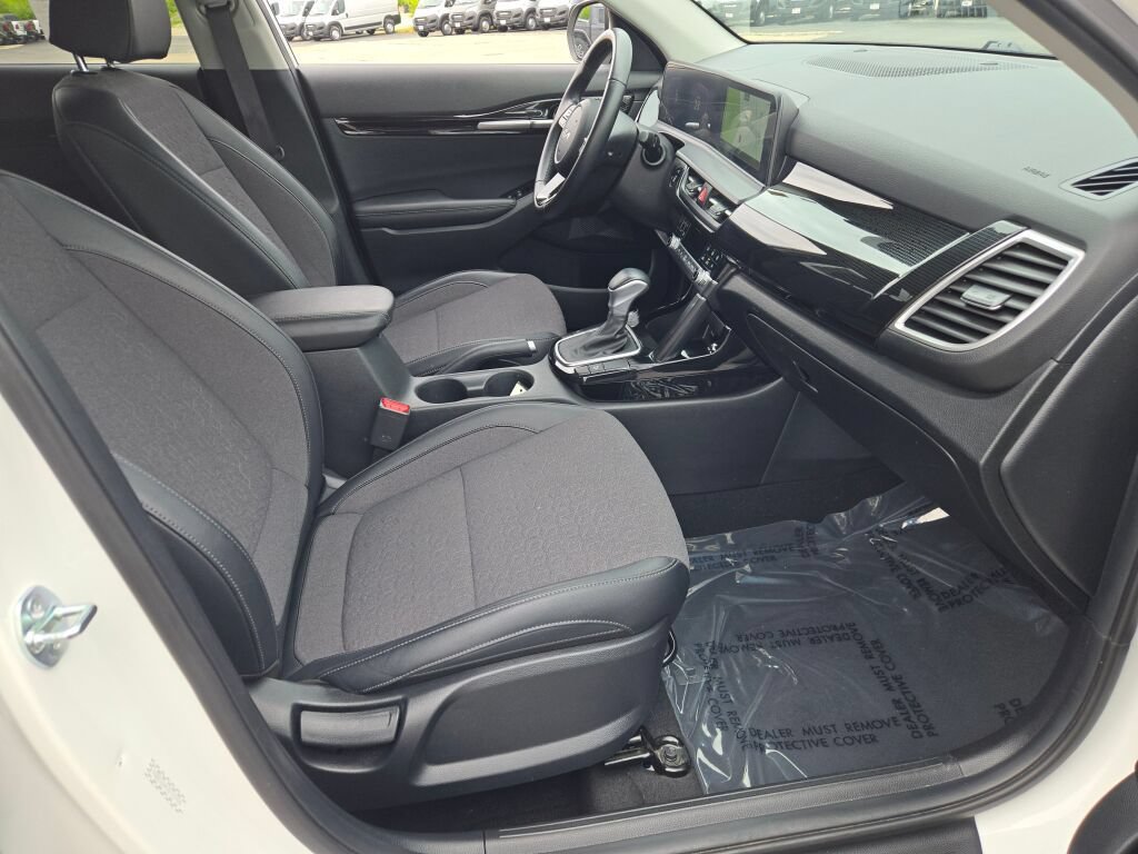 Used 2025 Kia Seltos S FWD image 8